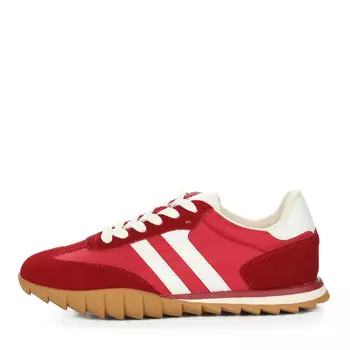 Красные кроссовки из кожи и текстиля