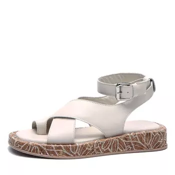 Сандалии из кожи рисового цвета