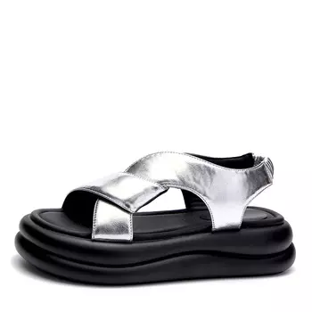 Сандалии из кожи серебристого цвета