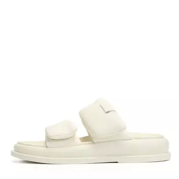 Шлепанцы из кожи рисового цвета