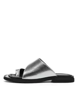 Шлепанцы из кожи серебристого цвета