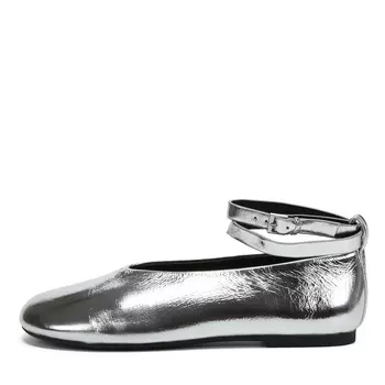 Туфли из металлизированной кожи серебристого цвета