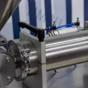 Дозатор поршневой пастообразных продуктов Hualian Machinery PPF-100T