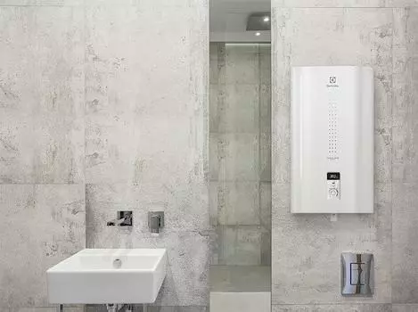 Электрический накопительный водонагреватель Electrolux EWH 80 Centurio IQ 3.0