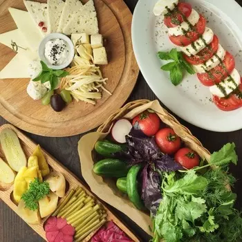 Корзинка пластиковая 220х110 мм коричневая | KT4003