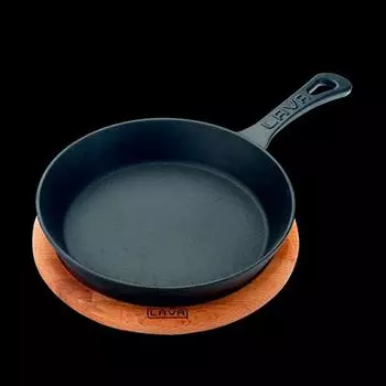Сковорода для подачи на дерев. подст. 20 см круглая чугун Lava | LVECO Y KRP 20 K4