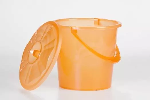 Ведро 11л пластик. с крышкой цвет в ассортименте Resto (Россия) | В-11