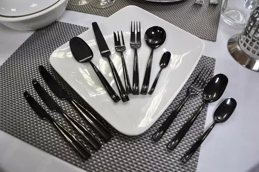 Вилка столовая Инфинито Блэк 18/10 3мм Pintinox | 19D00002