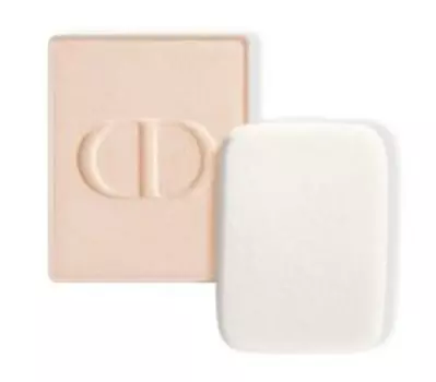 Сменный блок cтойкой компактной тональной основы для лица Dior Diorskin Forever Natural Velvet Refill