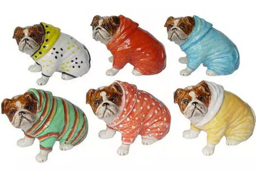 KLIMA Фигурка Бульдог в кофте, 6см