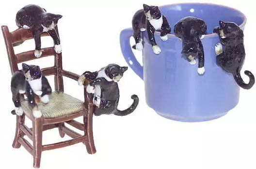 KLIMA Фигурка Черно-белые кошки, подвесные 4см