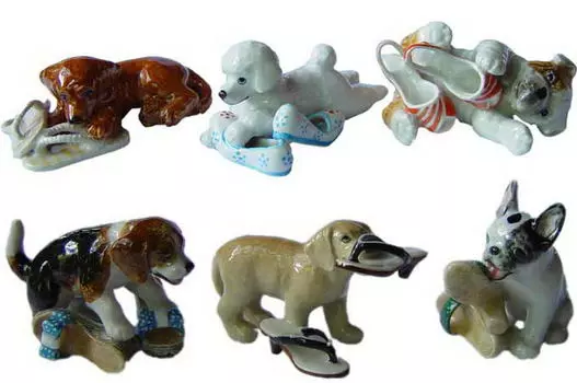 KLIMA Собака играет с обувью, 5см (Франция)