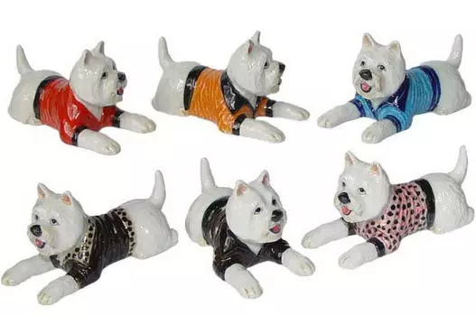 KLIMA Собака "Вест-хайленд терьер в одежде", белый, 6см (Франция)