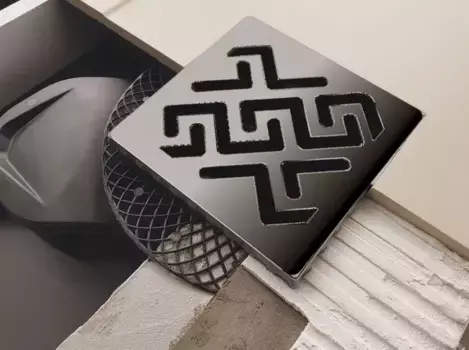 Душевой трап 148x148/50 мм хром Berges Platz Antik 091161