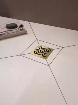 Душевой трап 148x148/50 мм золото Berges Zentrum Antik 092365