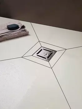 Душевой трап 99x99/50 мм матовый хром Berges Platz Norma 090058