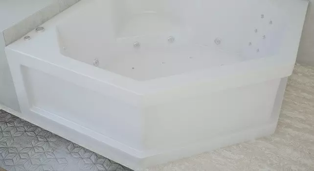 Экран фронтальный Aquatek Лира EKR-F0000017