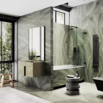 Шторка на ванну MaybahGlass MGV-645-6 70,5 см, профиль черный матовый, стекло прозрачное