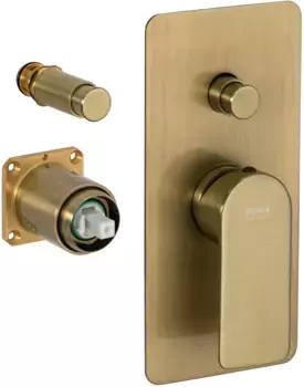 Смеситель для ванны Remer Infinity I09KBVO