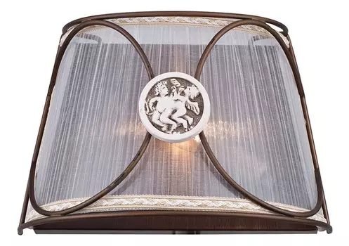 Настенный светильник Maytoni Letizia ARM365-01-R