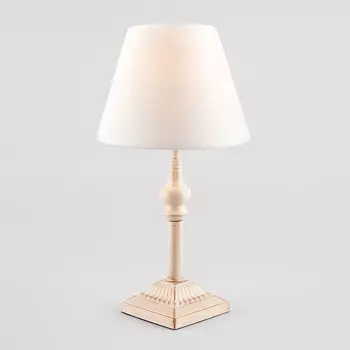 Настольная лампа декоративная Eurosvet Berlin 01061/1 белый с золотом