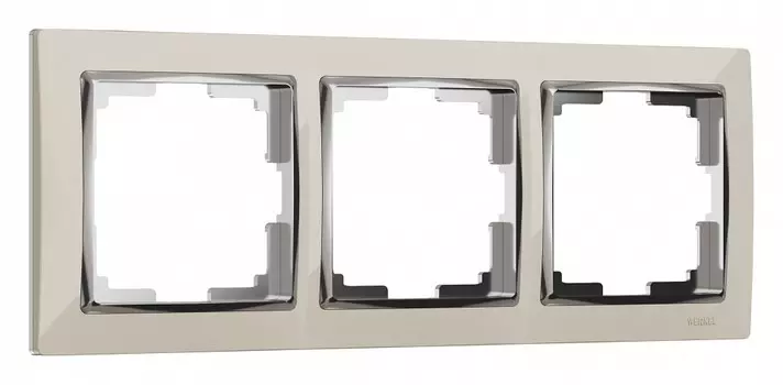 Рамка на 3 поста слоновая кость/хром Werkel W0031903 4690389160837