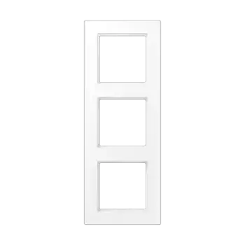 Рамка трехместная Jung A5583BFWWM