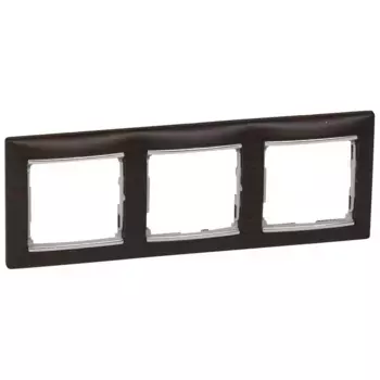 Рамка трехместная Legrand Valena Classic 696732