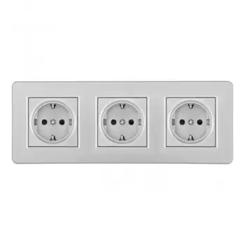 Розетка тройная (трехпостовая) с/з и шторками Arte Milano SET16-3-40-1x3 silver