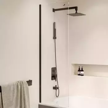 Шторка на ванну RGW Screens SC-056-8B 40х150 профиль черный стекло прозрачное