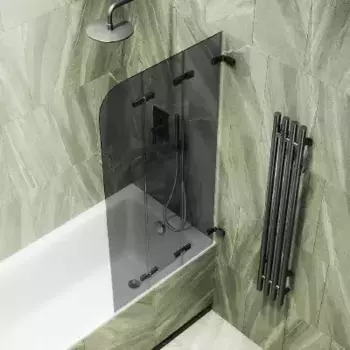 Шторка на ванну складная MaybahGlass 140х75 профиль черный, стекло графит