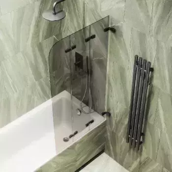 Шторка на ванну складная MaybahGlass 140х75 профиль черный, стекло бронза