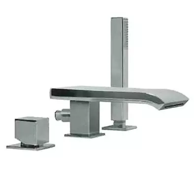 Смеситель на борт ванны Tres Cuadro 10616102 хром