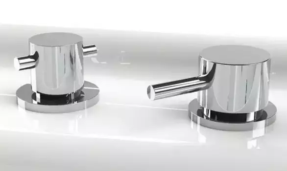 Смеситель на борт ванны Radomir Мини Бриз хром глянцевый