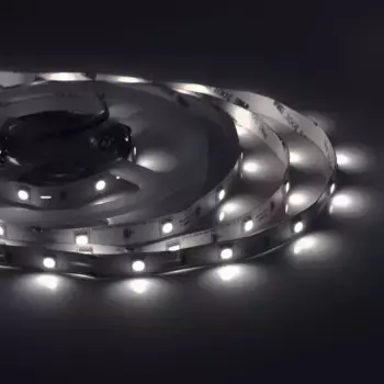 Светодиодная лента Apeyron 7,2W/m 30LED/m 5050SMD холодный белый 5M 10-40