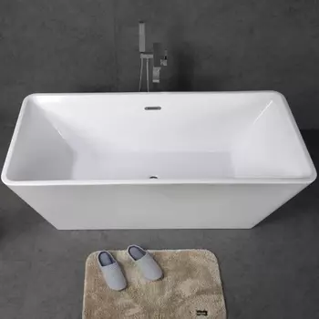 Акриловая ванна BelBagno