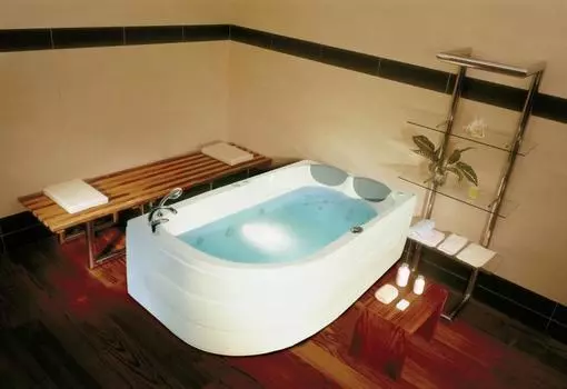 Акриловая ванна Victory Spa