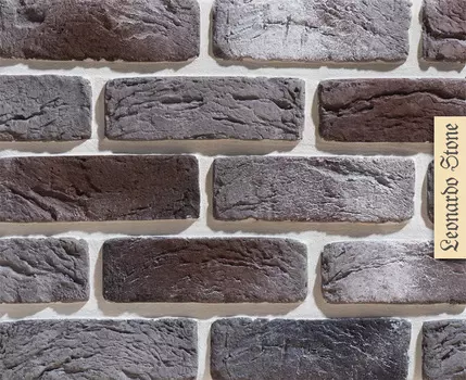 0 Leonardo Stone
