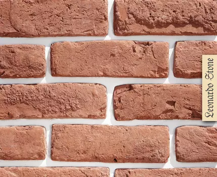 0 Leonardo Stone