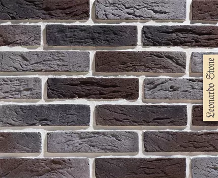 0 Leonardo Stone
