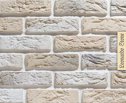 0 Leonardo Stone
