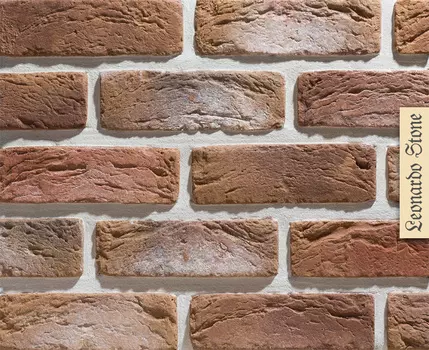 0 Leonardo Stone