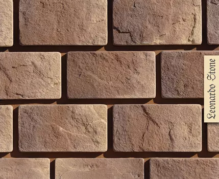 0 Leonardo Stone