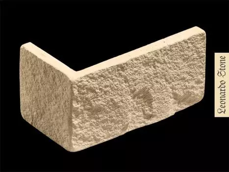 0 Leonardo Stone