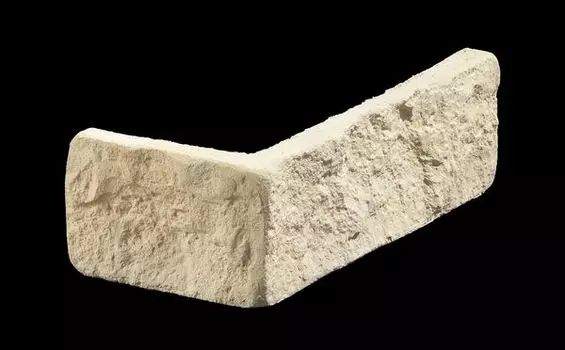 0 Leonardo Stone