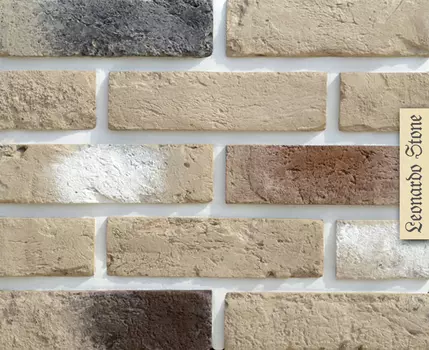 0 Leonardo Stone