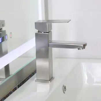 Смеситель для раковины MELANA Cubo 610201