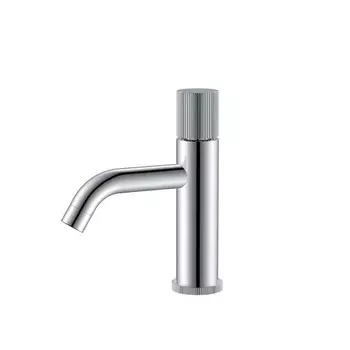 Смеситель для раковины Boheme Stick 121-CRCR.3 хром linea