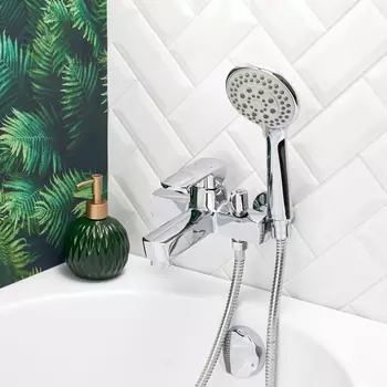 Смеситель для ванны с душем BOOU B8215-3EH хром