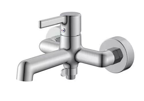 Смеситель для ванны с душем Voda Column CLM54